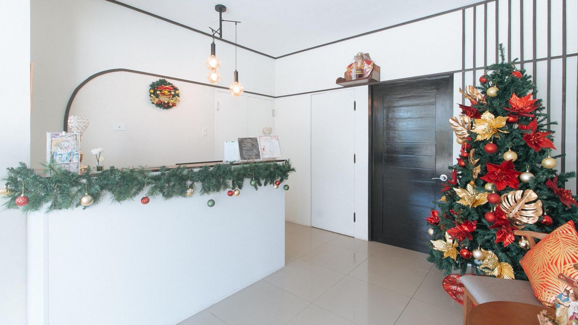 Reddoorz @ Leoncia Apartelle マンダウエ・シティ エクステリア 写真